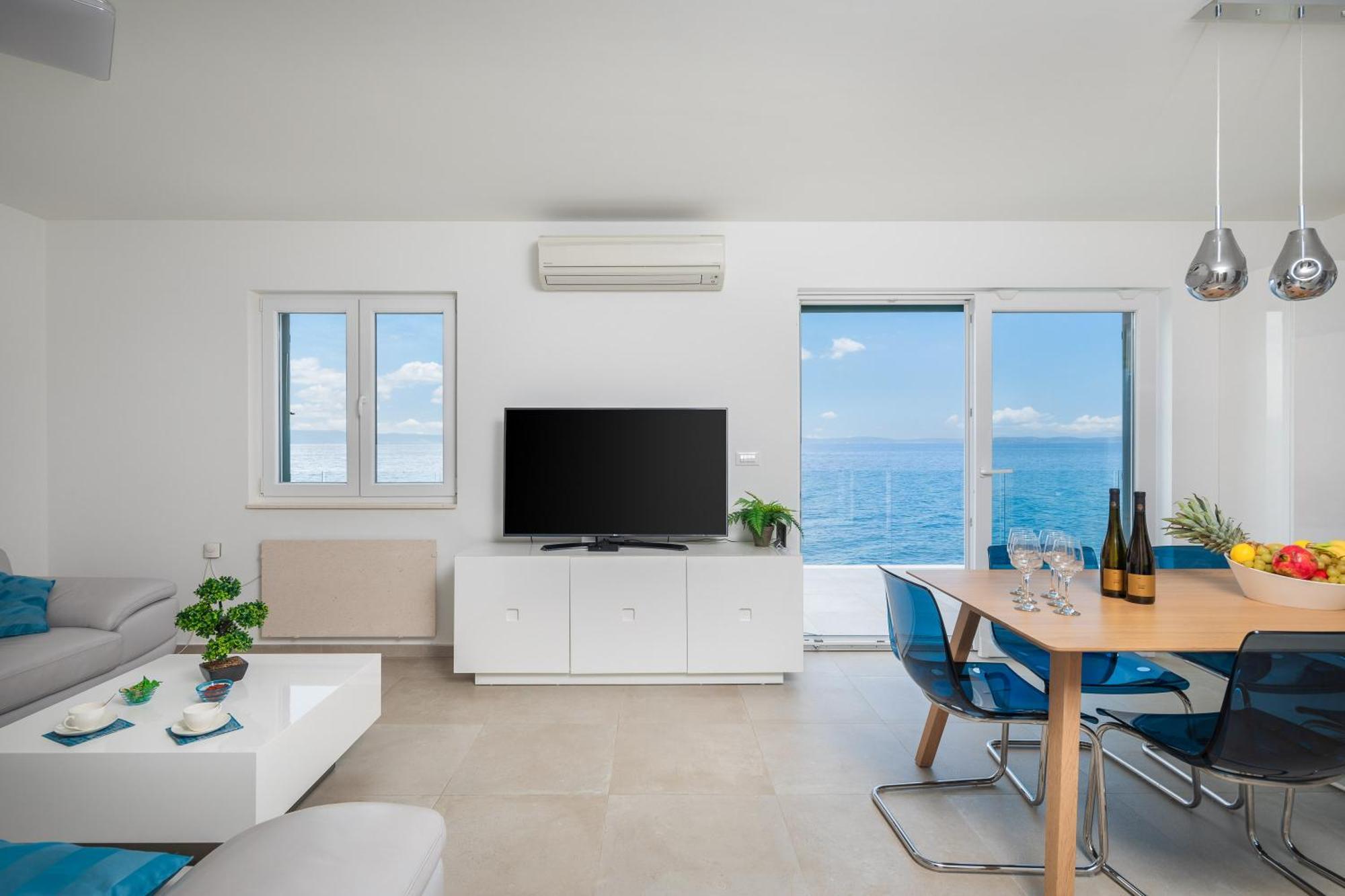 Epetium Beach Villa Split Exterior photo