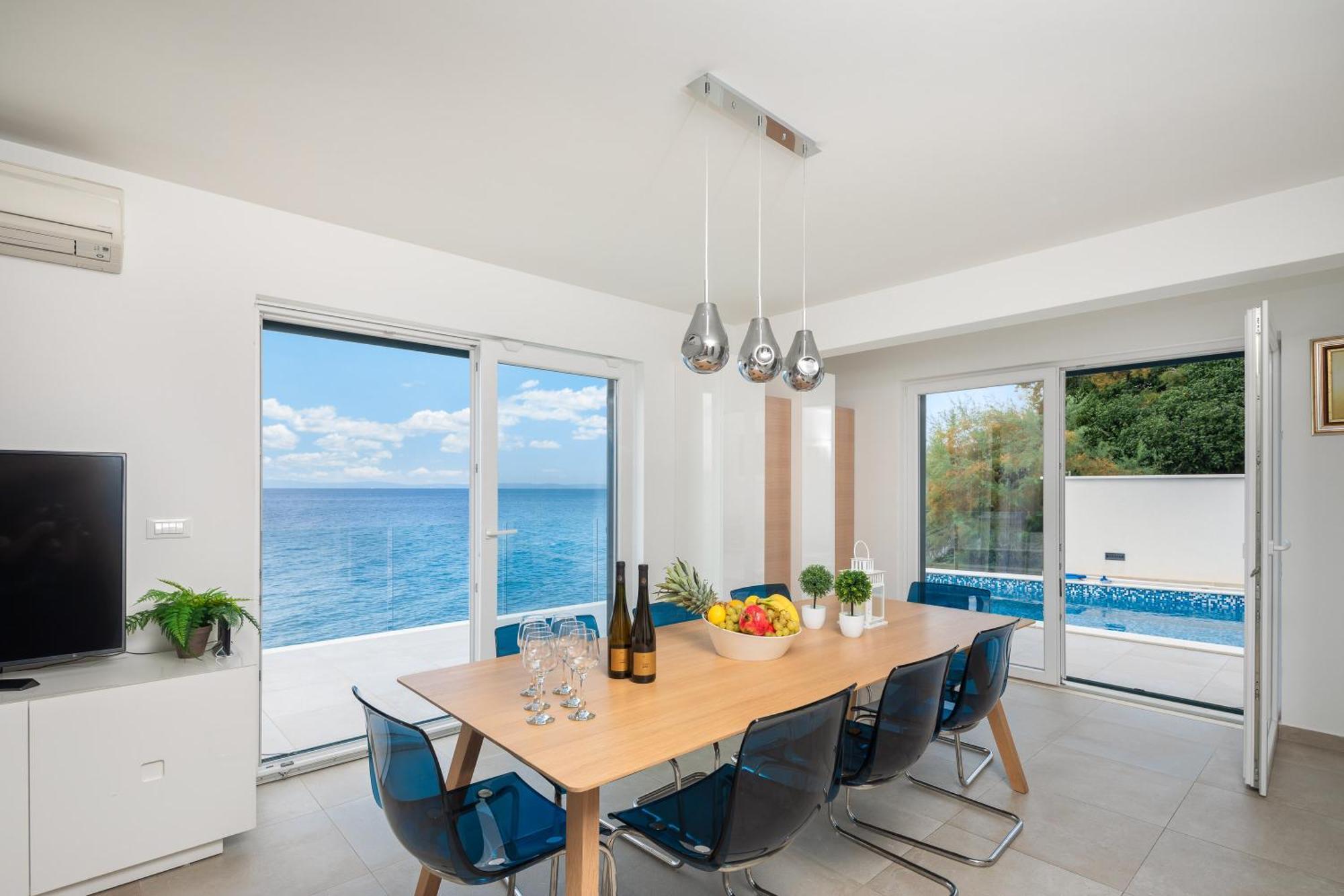 Epetium Beach Villa Split Exterior photo