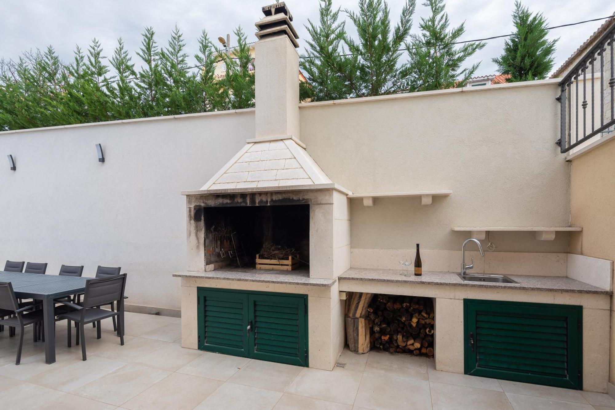 Epetium Beach Villa Split Exterior photo