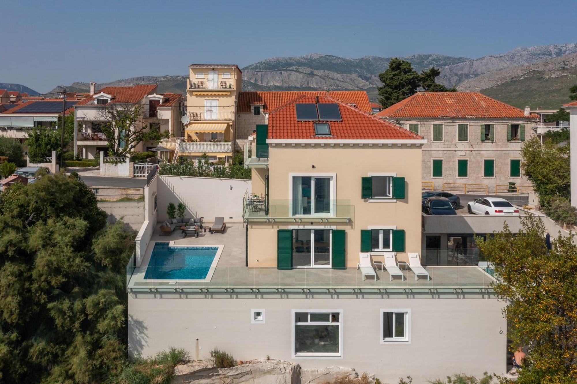 Epetium Beach Villa Split Exterior photo