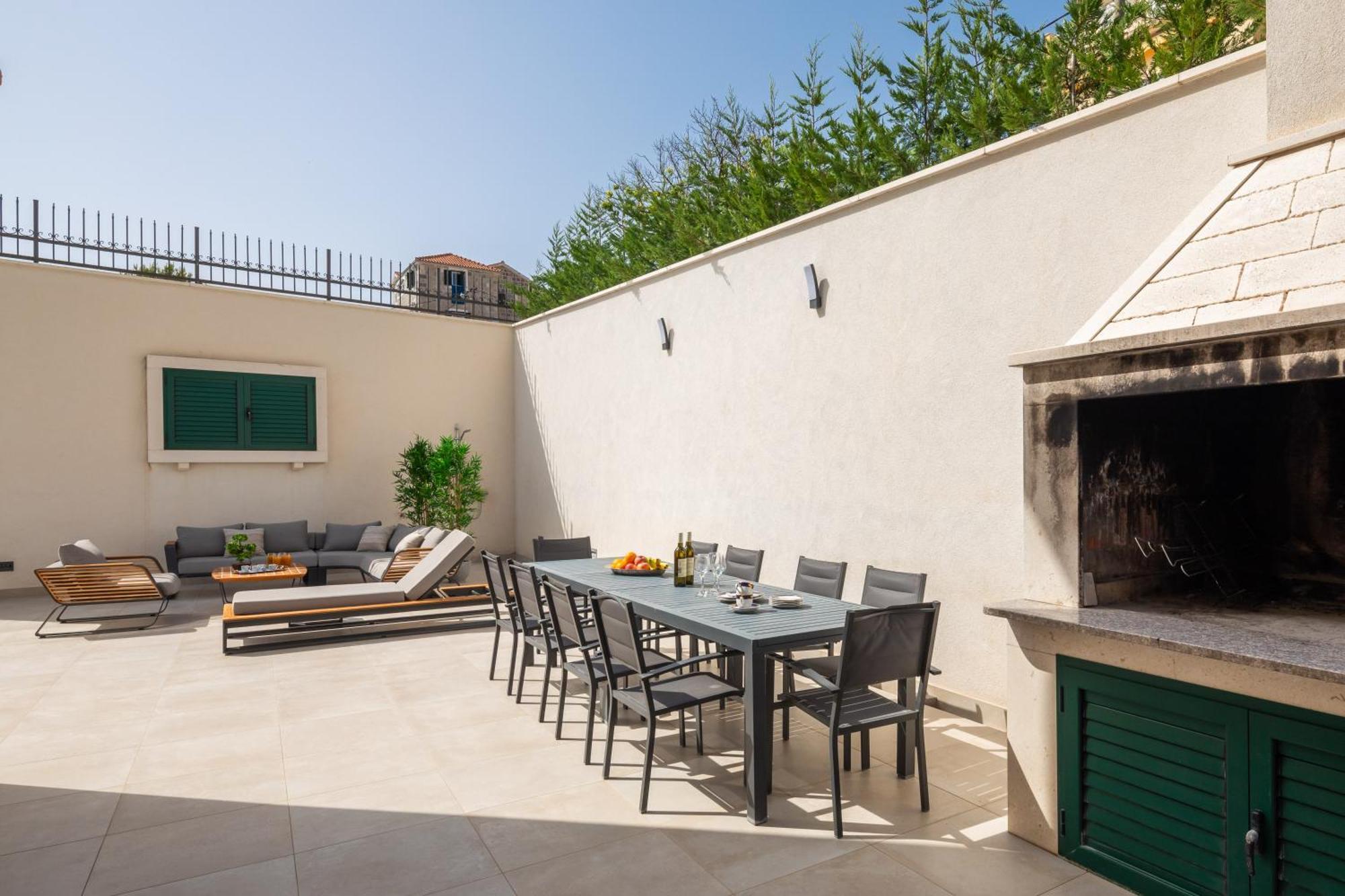 Epetium Beach Villa Split Exterior photo