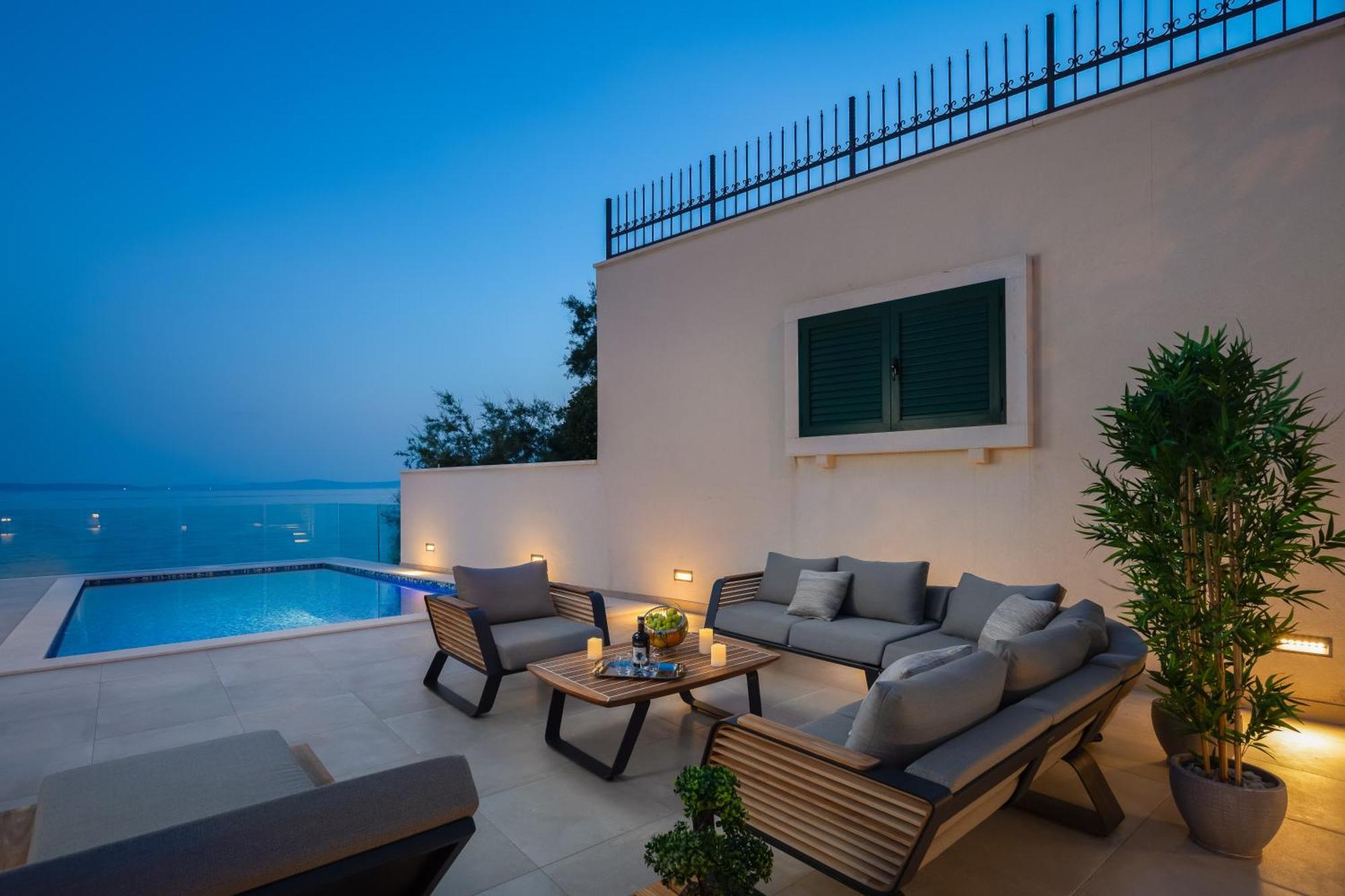 Epetium Beach Villa Split Exterior photo