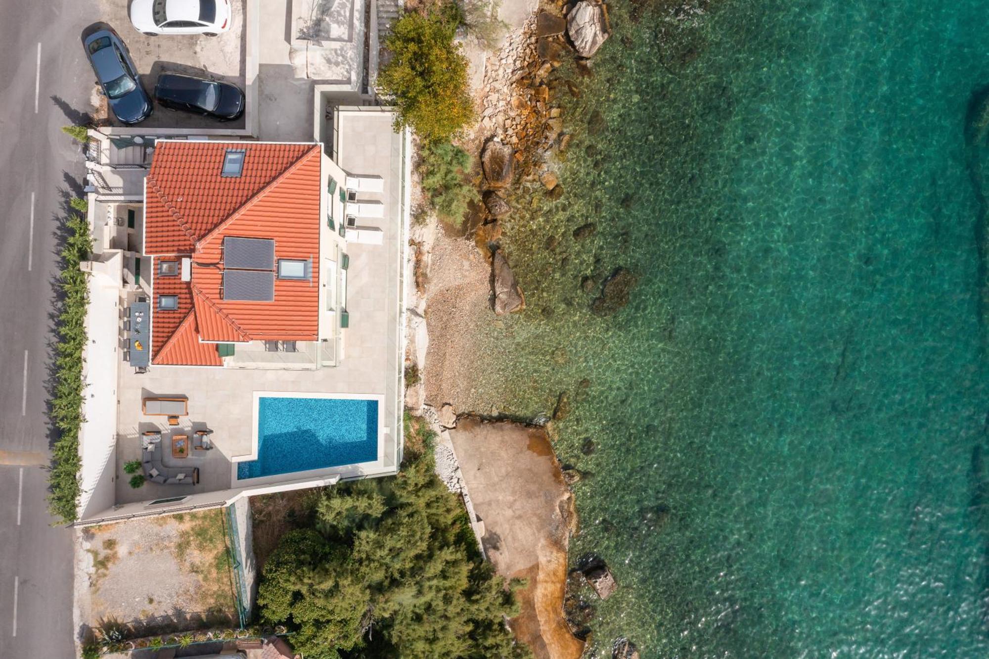 Epetium Beach Villa Split Exterior photo