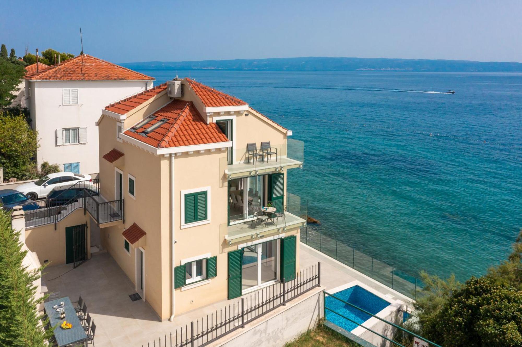 Epetium Beach Villa Split Exterior photo