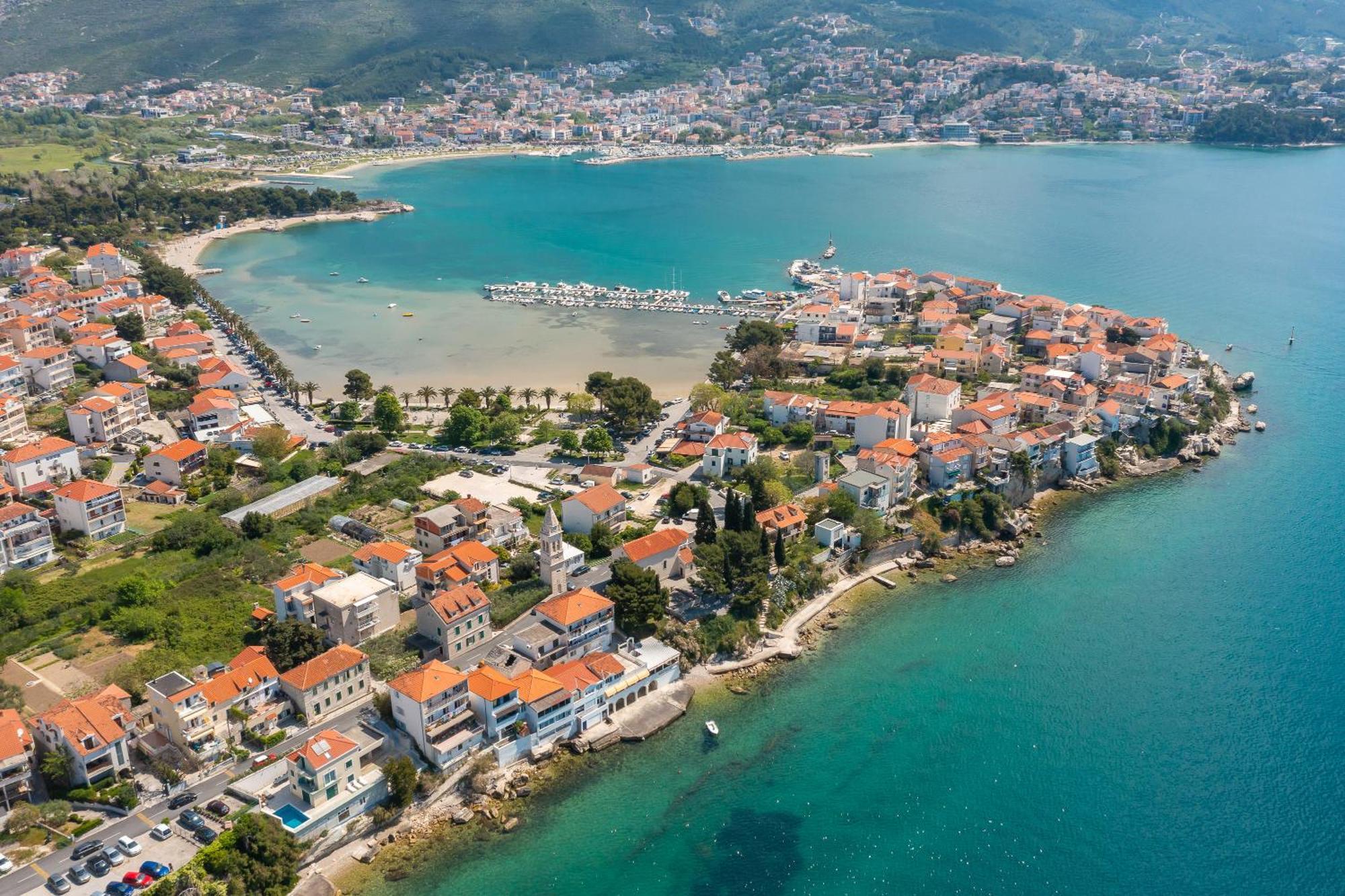 Epetium Beach Villa Split Exterior photo